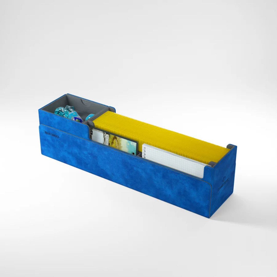 Cards' Lair - 400+ - Gamegenic