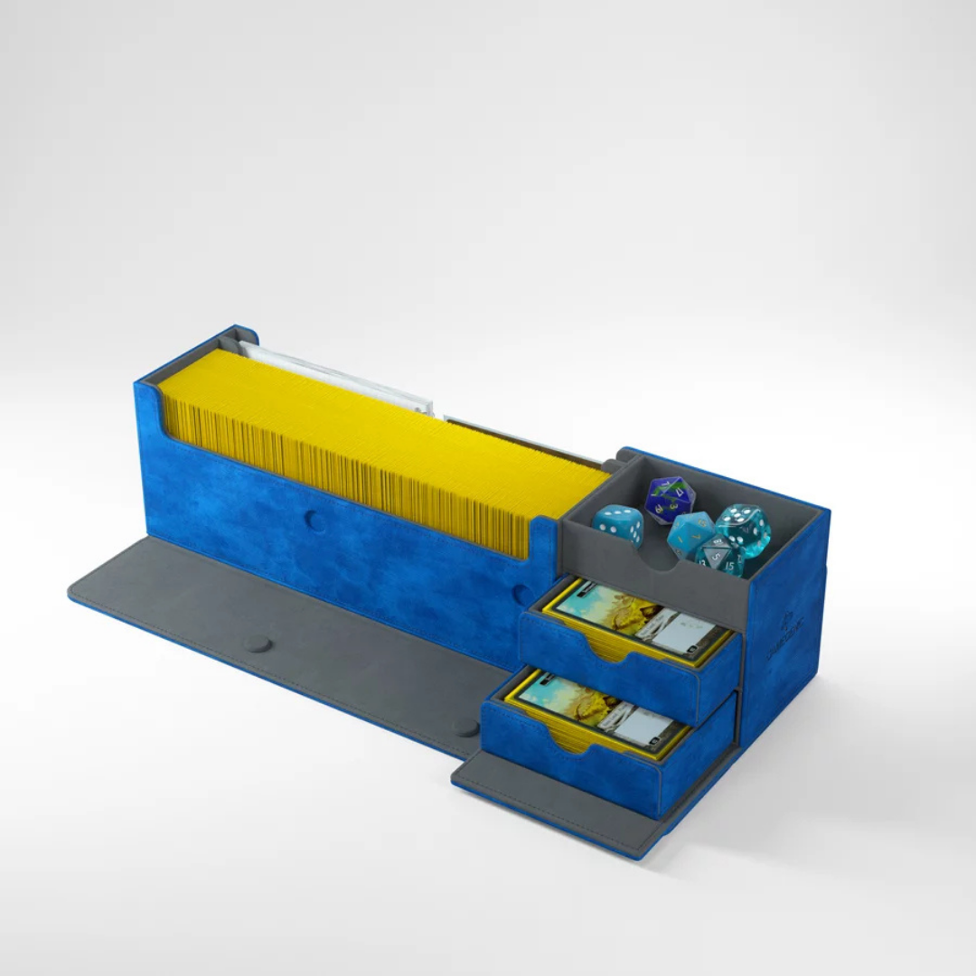 Cards' Lair - 400+ - Gamegenic